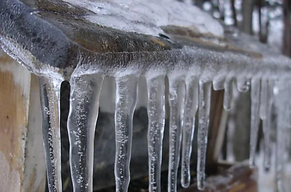Froid : quel impact du gel sur vos canalisations et votre compteur d'eau ?